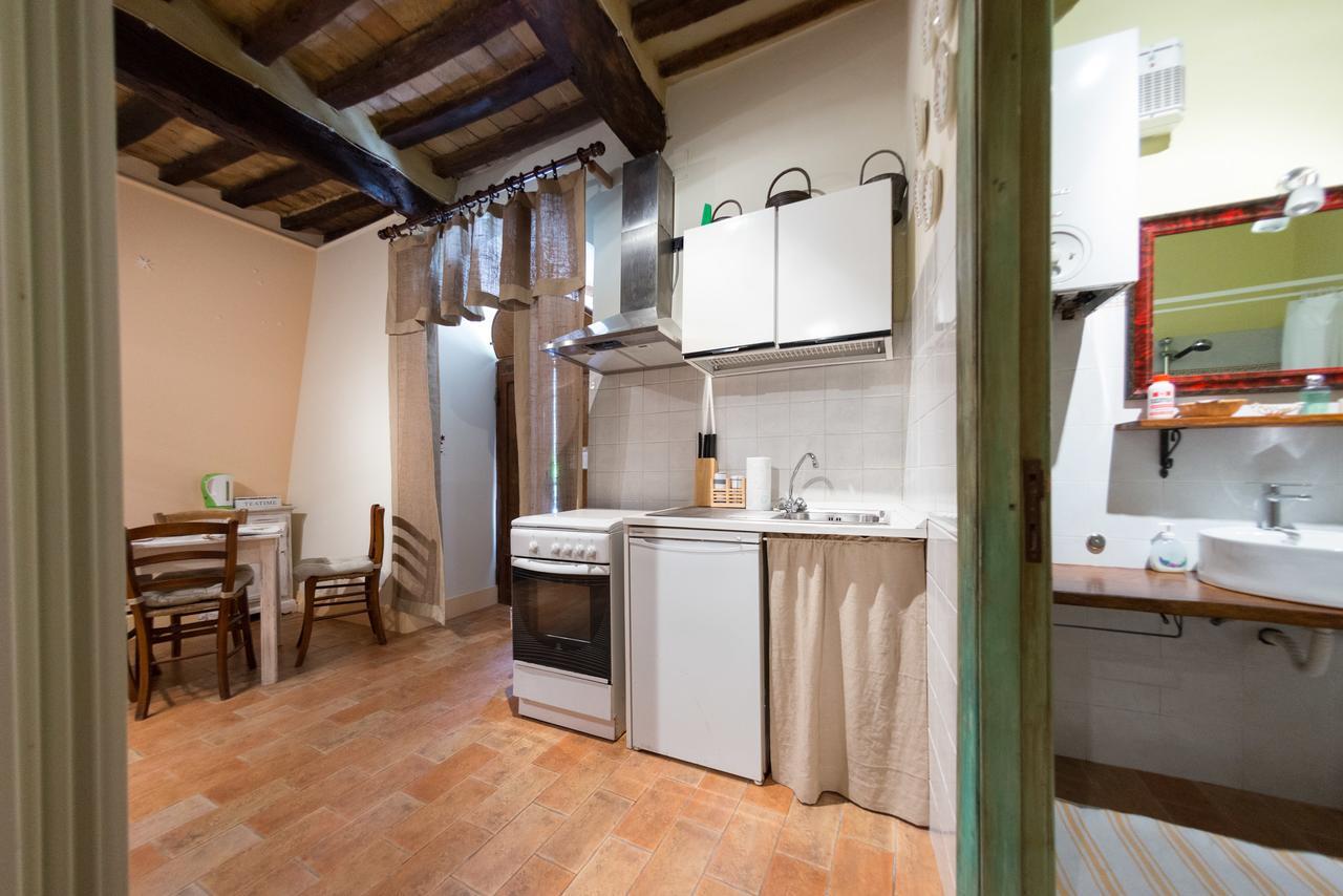 Appartamenti Turistici Vicolo S. Chiara Sassoferrato Kültér fotó